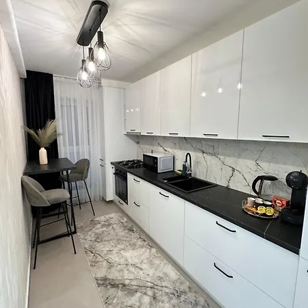 Cozy Cityscape - Near Coresi Mall #brasov Apartment *